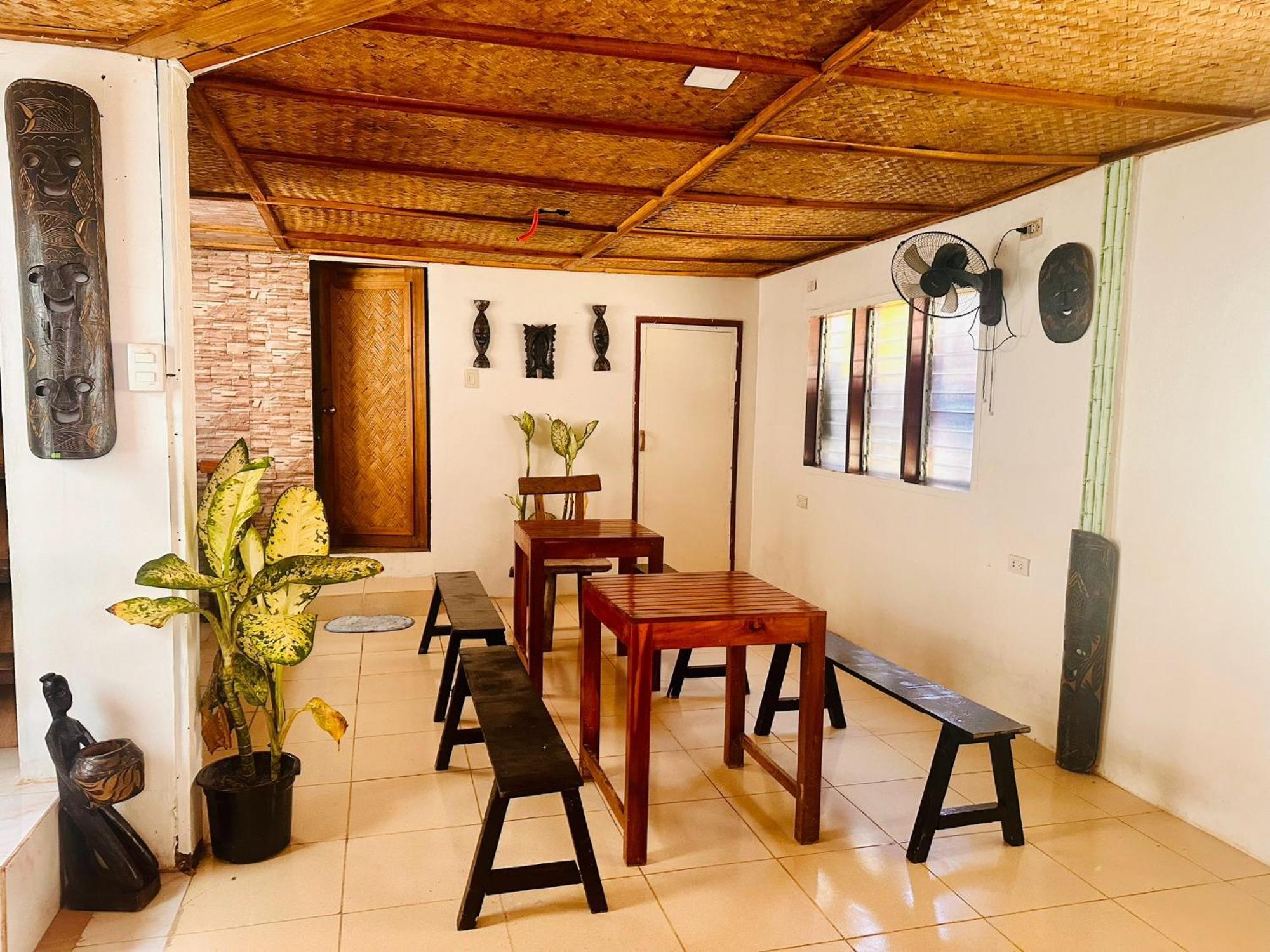 Hangout'S Hostel Эль-Нидо Экстерьер фото